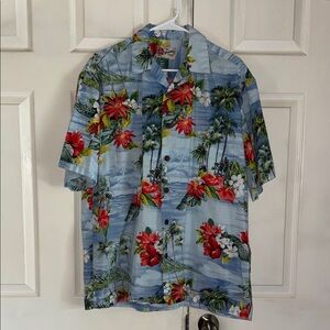 Hilo Hattie The Hawaiian Original Tropical Button Down Shirt